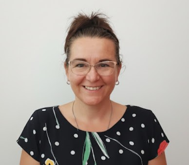 Mgr. Adriana Gombarčíková Mgr. Adriana Gombarčíková